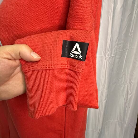 Reebok Red Hoodie Women’s Small Pullover Sweatshirt Logo Front - Picture 9 of 10